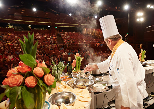 Degustación culinaria de vino 